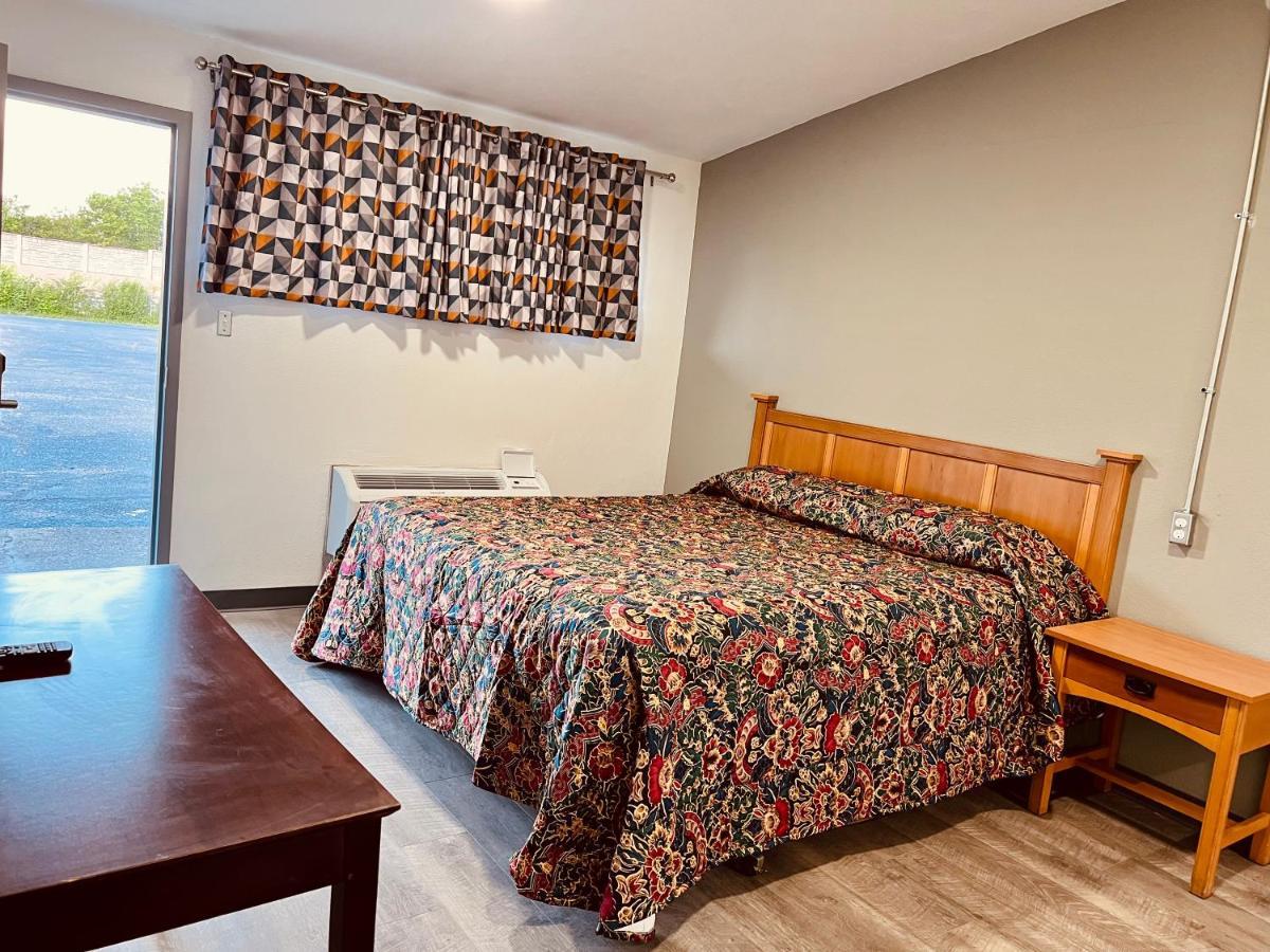 Express Inn Hotel Dayton Extérieur photo